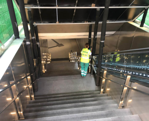 LIMPIEZA NO TÉCNICA DEL METROPOLITANO DE GRANADA
